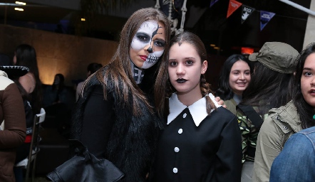  Caro Zermeño y Nuria Manzo.