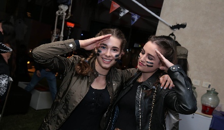  Constanza y Sofía.