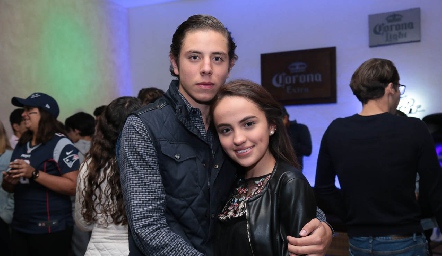  Toño y María.