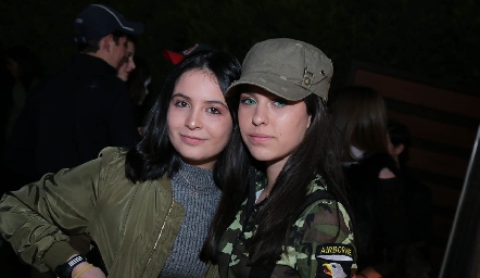  Sofía y Fátima.