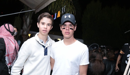  Roy y Carlos.
