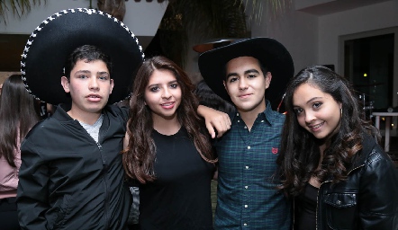  Luis, Pau, Alberto y Sofía.