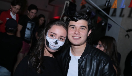  Fiesta de disfraces.
