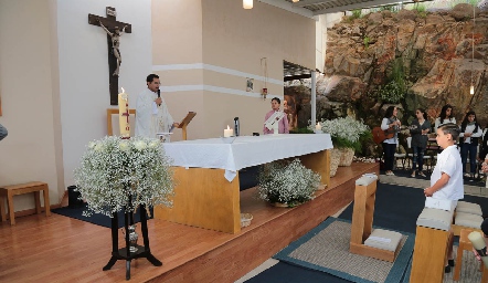 Primera Comunión de Juan Pablo González.