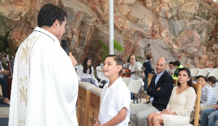  Primera Comunión de Juan Pablo González.