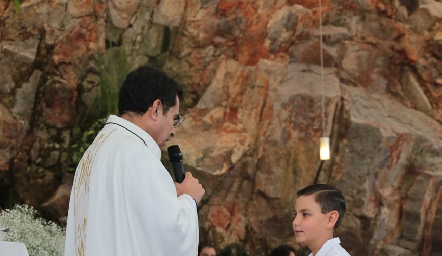  Primera Comunión de Juan Pablo González.