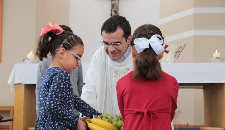  Presentación de ofrendas.