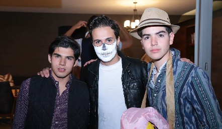  Sebastián Rodríguez, César Flores y Jorge Gutiérrez.