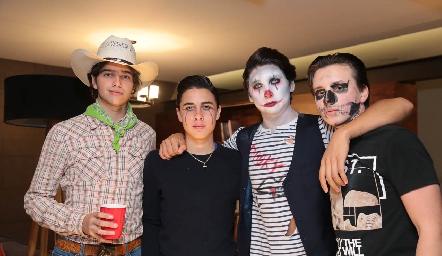  Santiago Gómez, Marcelo Reverte, Miguel Tobías y Ro Navarro.