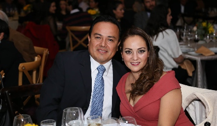  Humberto González y Gabriela Ávila .