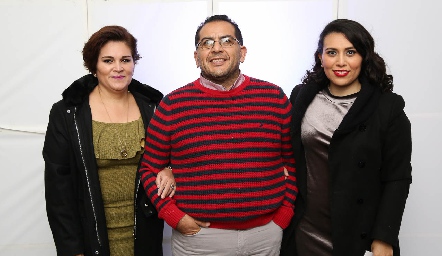  Ana Altamira, Adolfo Almaguer y Ana Almaguer .