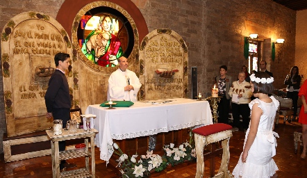 Primera Comunión de Marijó Villalobos.