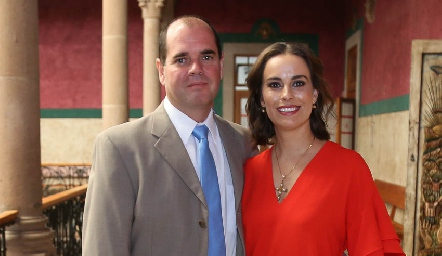  Alejandro y Ana Villalobos .