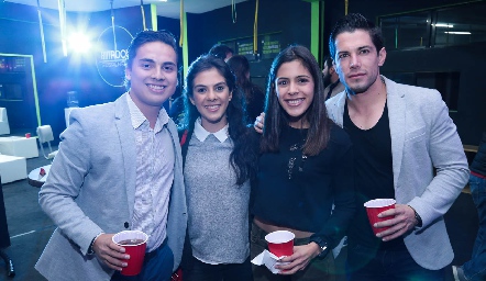  Gustavo, Marisol, Cristina y Adrián.