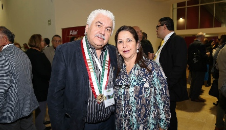 Raúl López y Patricia Juárez .