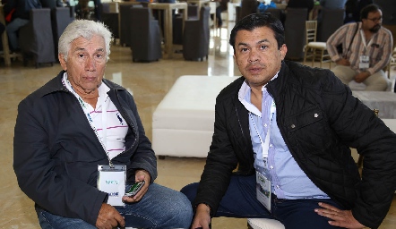  Rafael y Ramiro Matos .