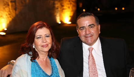  Adriana Ortiz y Juan Alberto Muñoz .