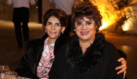  Tere González y Araceli Moreno .