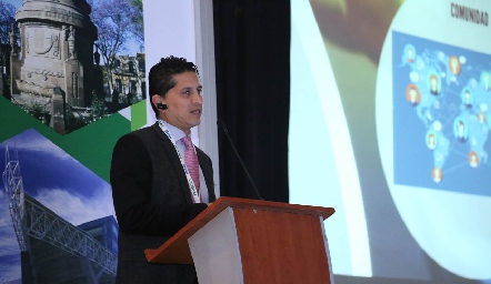  Edgard López.