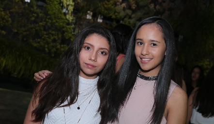  Sofía y Andrea.