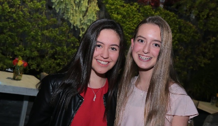  Alejandra y Pili.