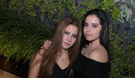  Mariana y Montse.
