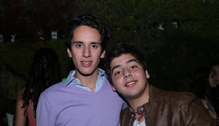  Juan Pablo y Juan Pablo.