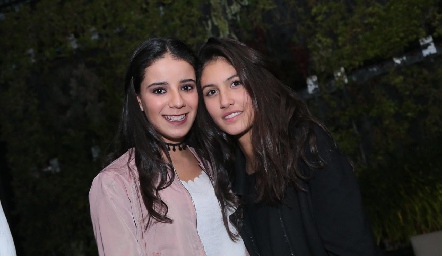  Daniela y Natalia.
