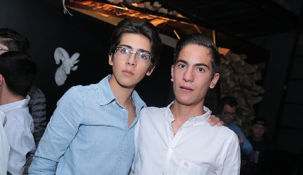  Juan Pablo Bocard y Juan Azuara.