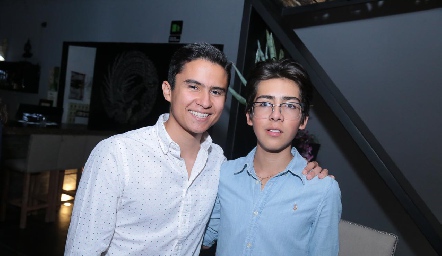  Andrés y Juan Pablo.