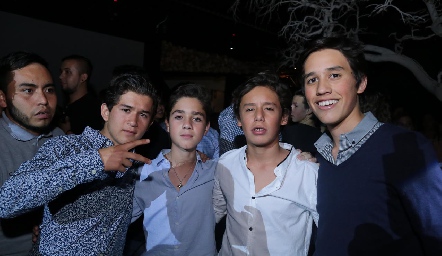  José Roberto, Eduardo, Juan Pablo y Marcelo.