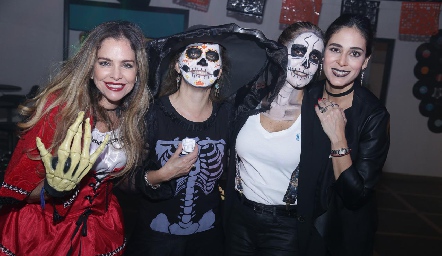  Gaby Serment, Adriana Carrera, Mónica Gaviño y Maribel Lozano.