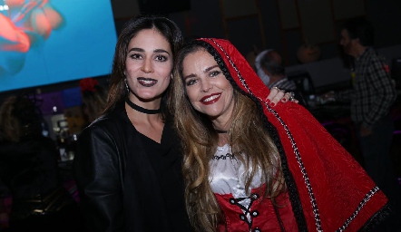  Maribel Lozano y Gaby Serment.
