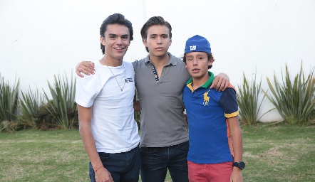  Jaime, Óscar y Juan Pablo.