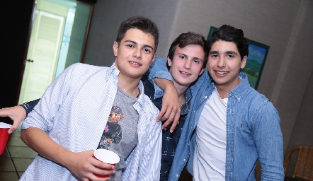  Israel Hernández, Santi Corripio y Miguel Tobías.