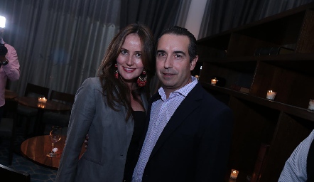  Paulina Quiroz y Alejandro Elizondo.