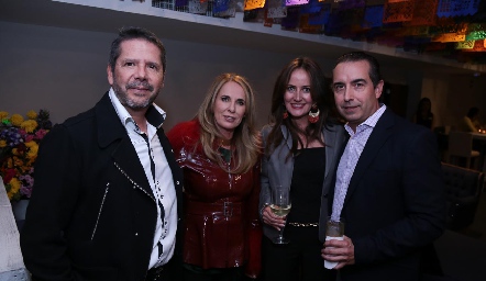  Alejandro Santibáñez, Lupita Pereda, Paulina Quiroz y Alejandro Elizondo.
