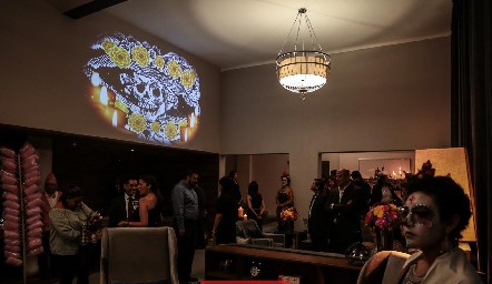 En el lobby.