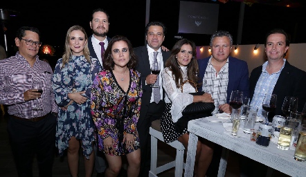  Checo Quibrera, Sandra Pérez, Héctor Vázquez, Maga Nieto, Fernando de los Santos, Claudia de los Santos, Mauricio Autrique y RobertoMercado.