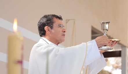  Padre Salvador.
