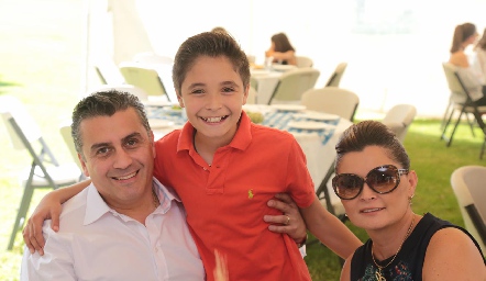  Samuel Tacea, Alejandro Tacea y Elsa Félix.
