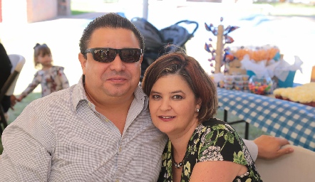  José Luis González y Margaret Lozano.
