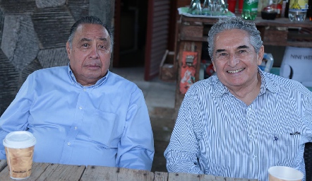  Raúl Flores Olguín y Alejandro Stevens Amaro.