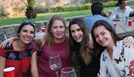  Isabel Elizondo, Georgina Anaya, Lourdes Orozco y Rocío Subirana.