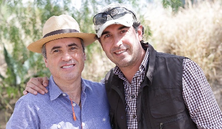  Alejandro Navarro y Alejandro Elizondo.