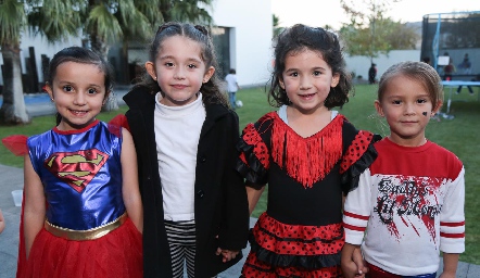  Sofía, Fátima, Elena y Roberta.