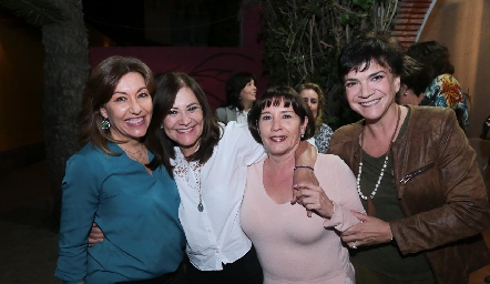  Lolis Castro, Gladys Castellanos, Ana Aguiñaga y Maru Tova.
