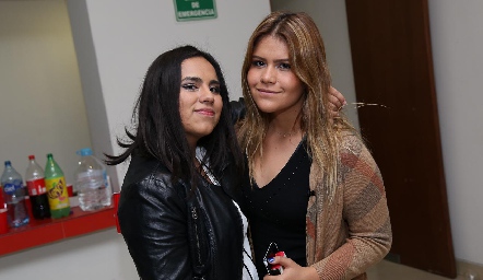  Gracia Granja y Paola Nava.
