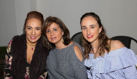  Lorena Herrera, Maru Martínez y Angeles Mahbub.