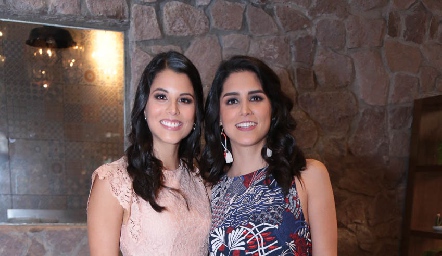  Muy bellas las hermanas Lucía y Daniela González.